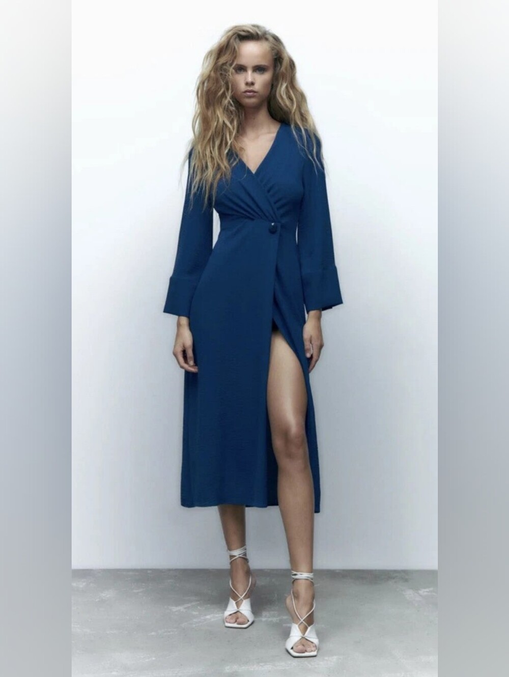 ZARA Buttoned Crepe Midi Dress Cobalt Blue Flare Sleeve Wrap V-Neck